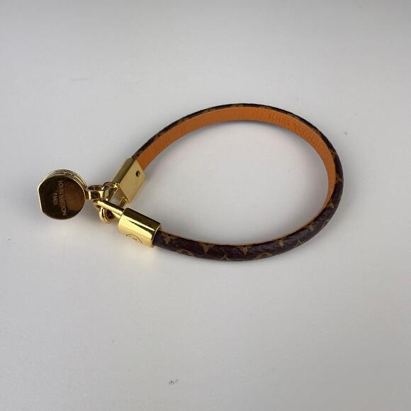 ✨💎Authentic Louis Vuitton Monogram Bracelet LV Tribute. - Picture 6 of 7